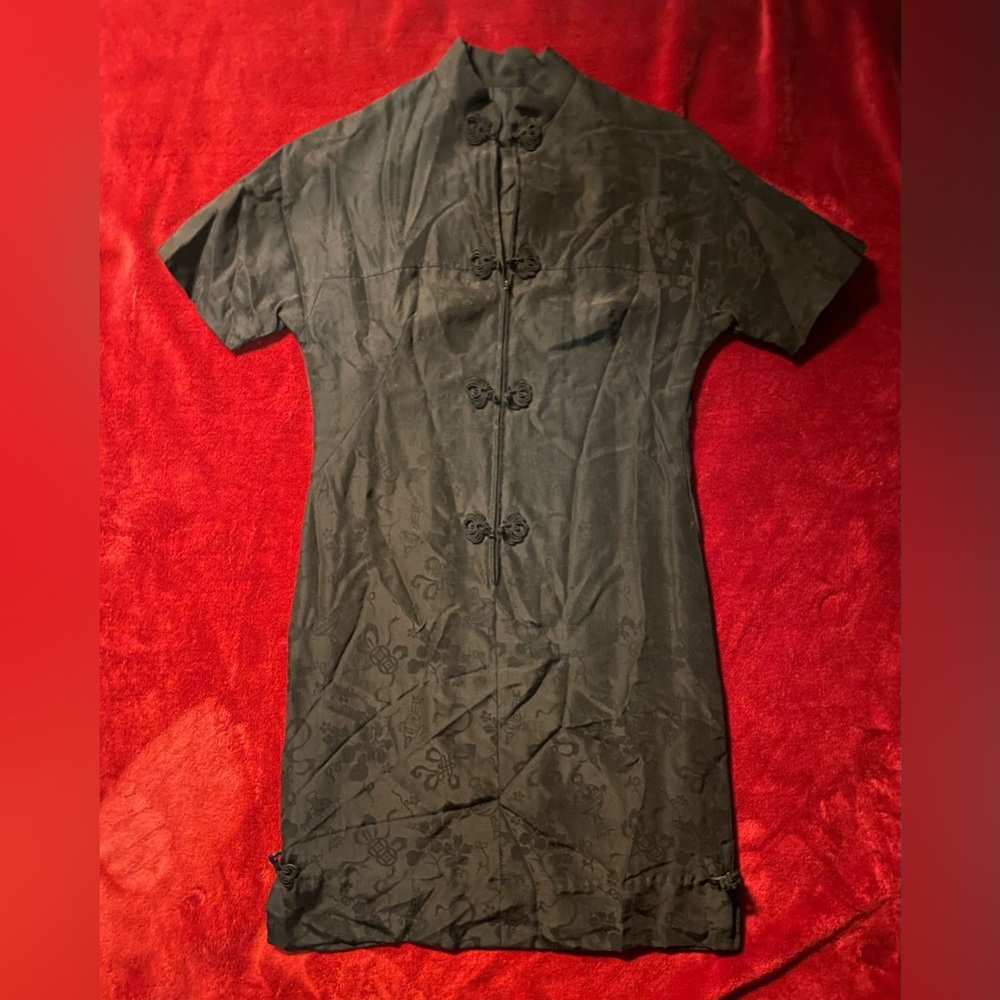 Black Van Ziang vintage Asian dress.  No size marking.  1960s.